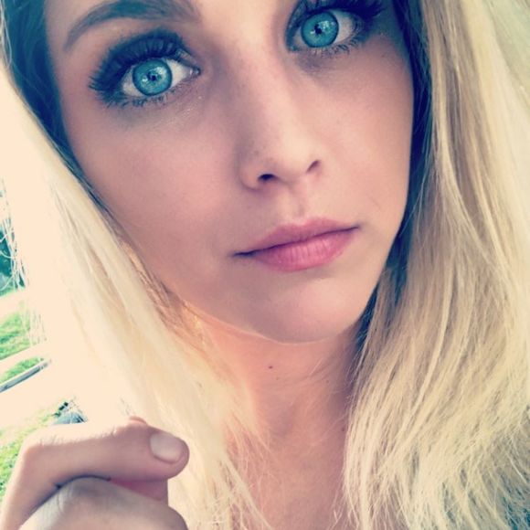 Meet your Posher, Cassidy - Picture 1 of 1